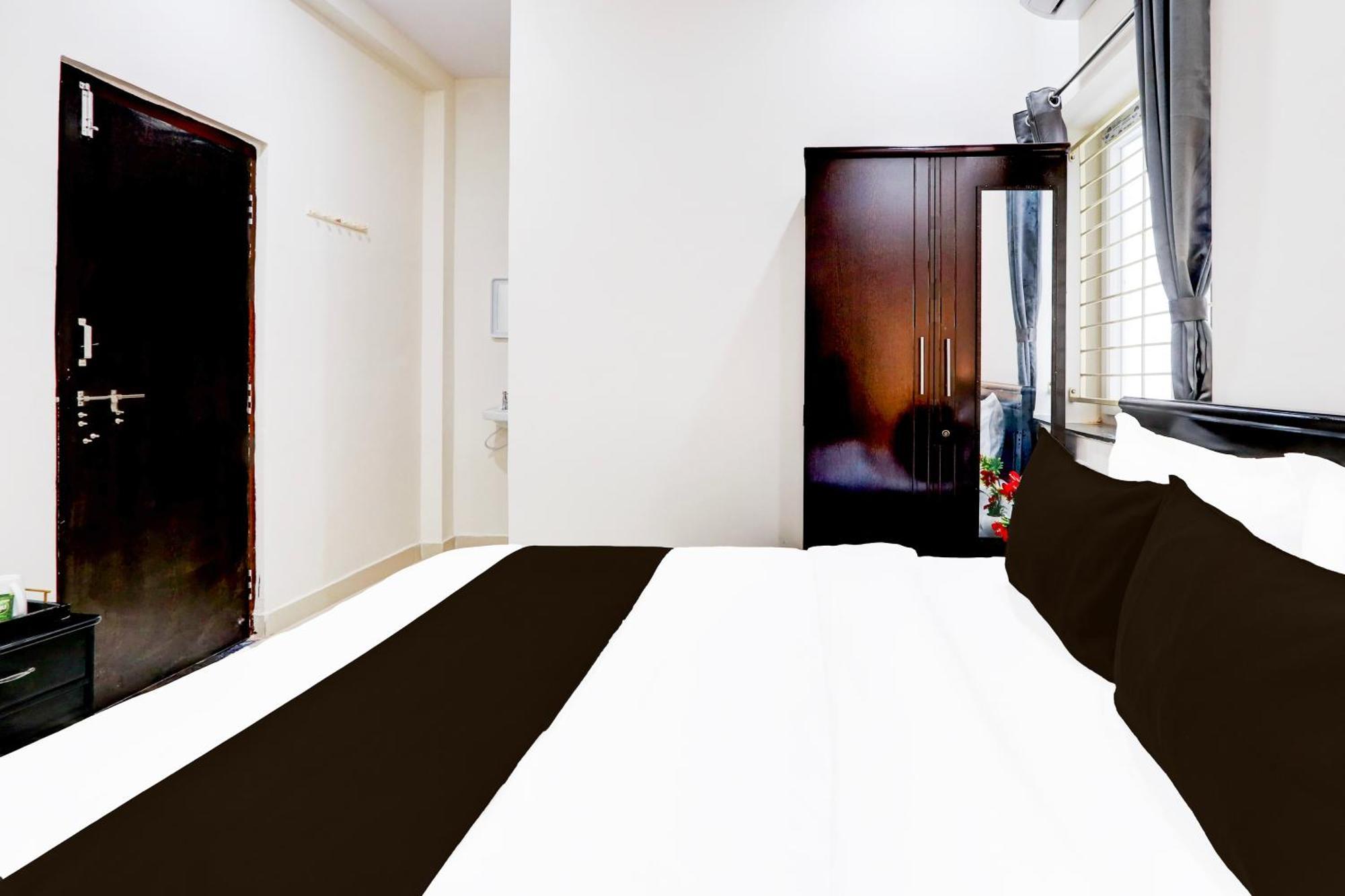 Super Hotel O Adibatla Near Tcs Ibrahimpatan Dış mekan fotoğraf