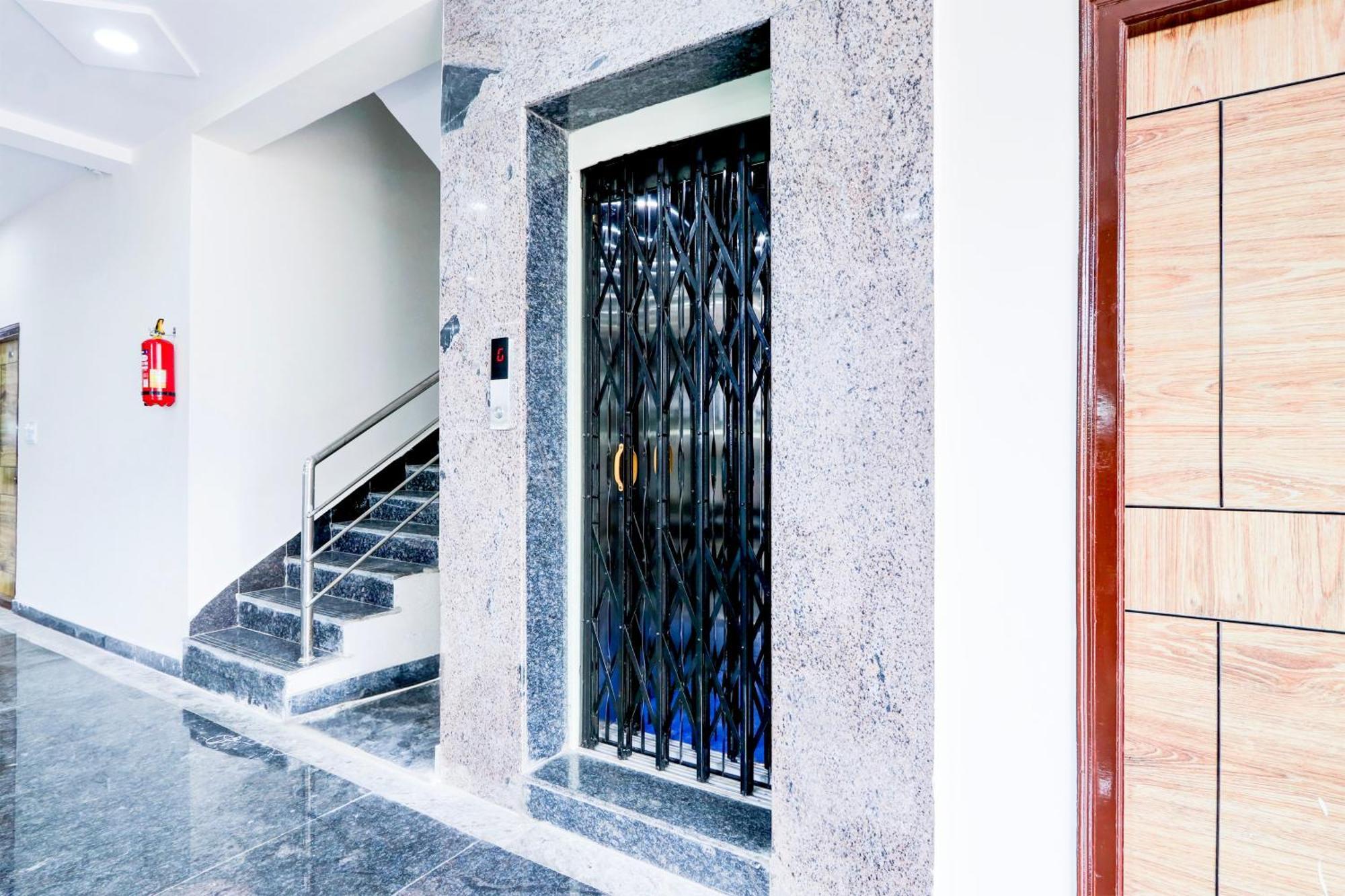 Super Hotel O Adibatla Near Tcs Ibrahimpatan Dış mekan fotoğraf