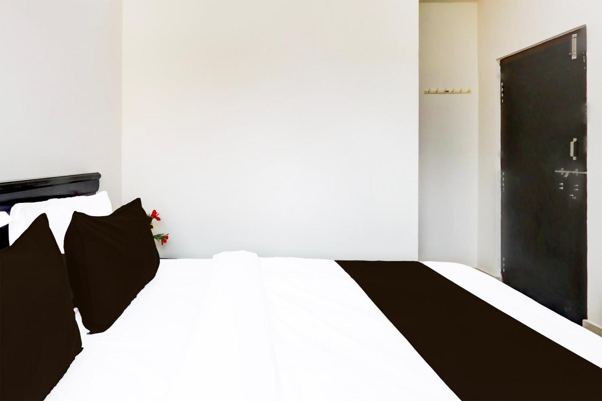 Super Hotel O Adibatla Near Tcs Ibrahimpatan Dış mekan fotoğraf